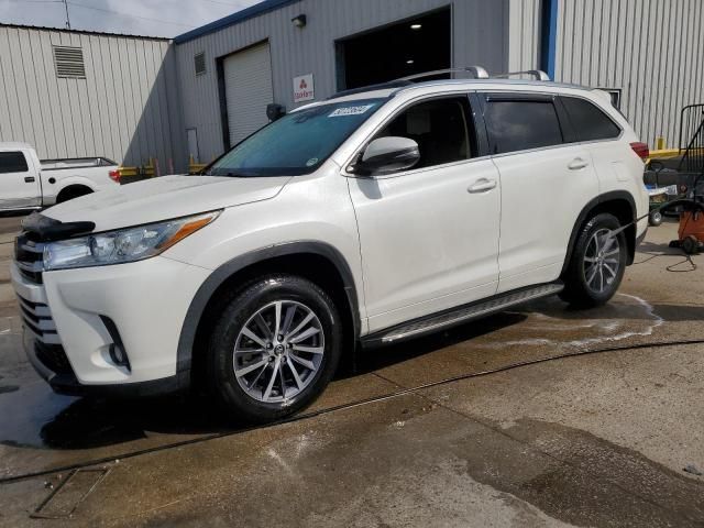 2017 Toyota Highlander SE