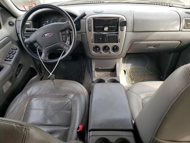 2004 Ford Explorer XLT