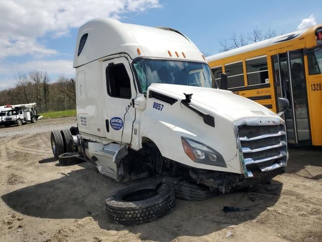 2018 Freightliner Cascadia 126