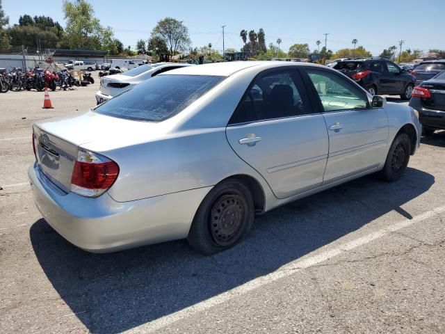 2005 Toyota Camry LE