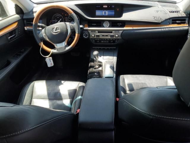 2015 Lexus ES 300H