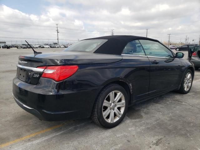 2013 Chrysler 200 Touring