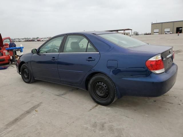 2005 Toyota Camry LE