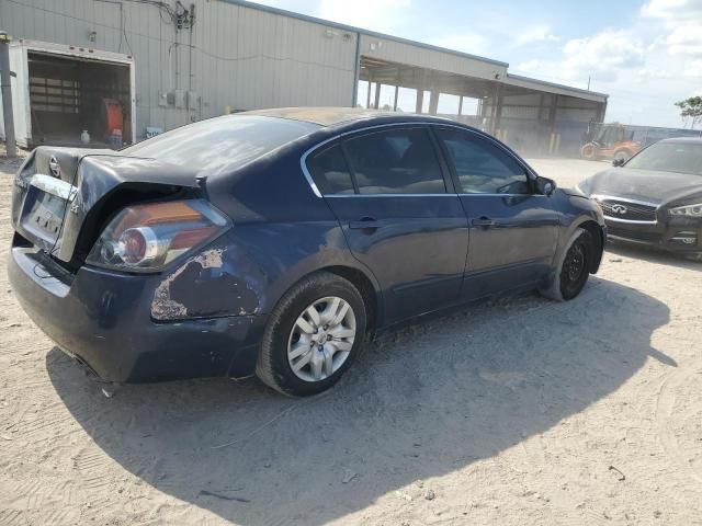 2010 Nissan Altima Base