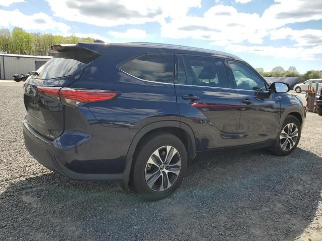 2021 Toyota Highlander XLE