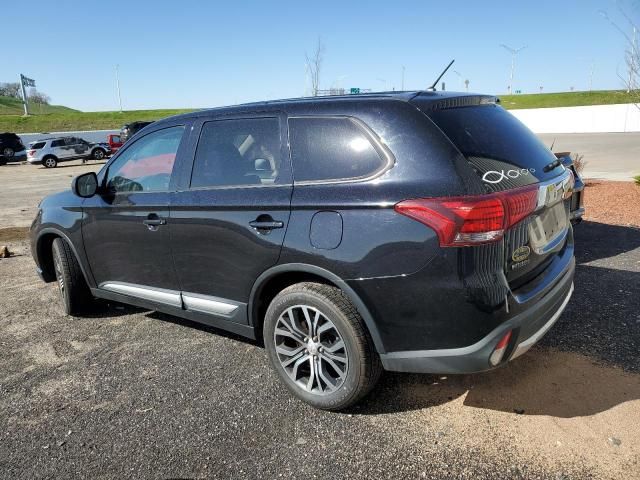 2016 Mitsubishi Outlander SE