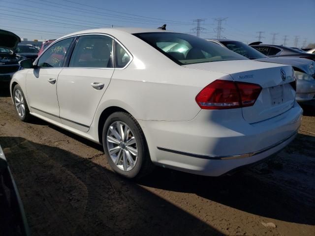 2012 Volkswagen Passat SEL