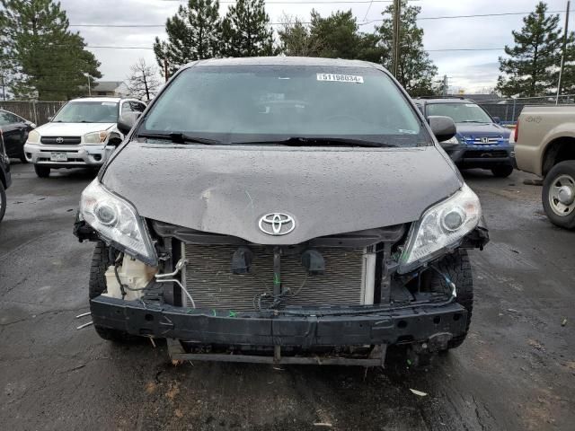 2015 Toyota Sienna XLE