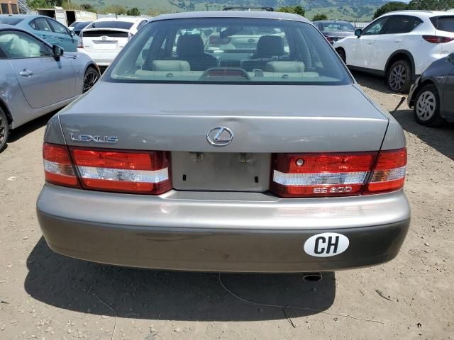 2000 Lexus ES 300