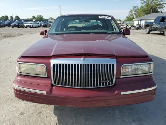 1996 Lincoln Town Car Signature