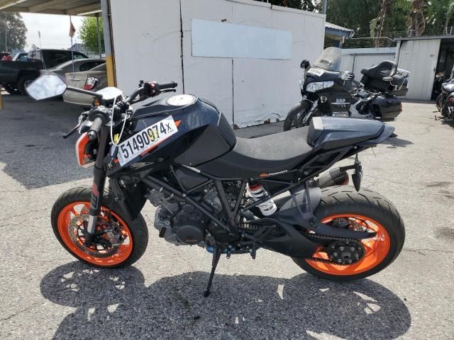 2019 KTM 1290 Super Duke R