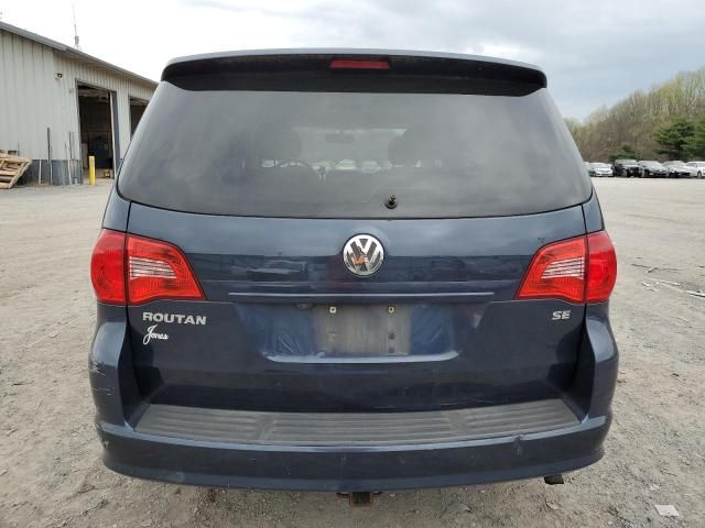 2009 Volkswagen Routan SE