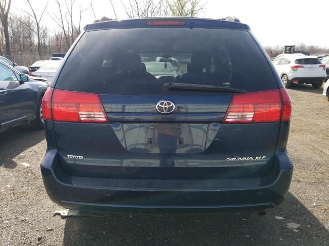 2004 Toyota Sienna XLE