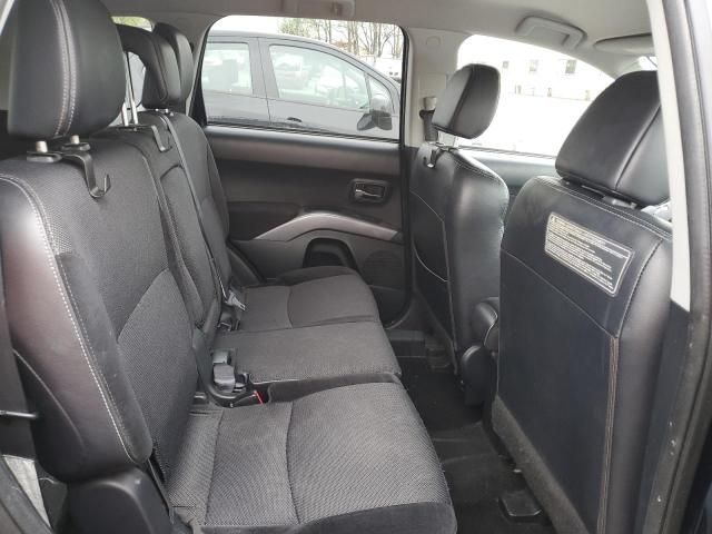 2012 Mitsubishi Outlander SE