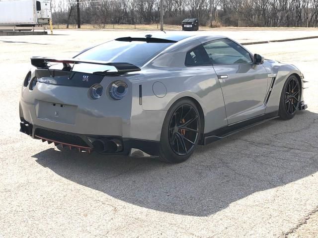 2010 Nissan GT-R Base