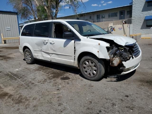 2009 Chrysler Town & Country LX