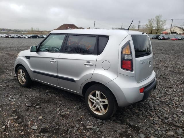 2011 KIA Soul +