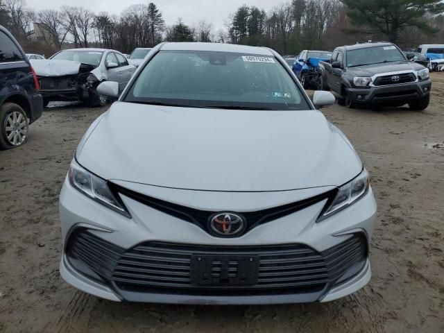 2022 Toyota Camry LE