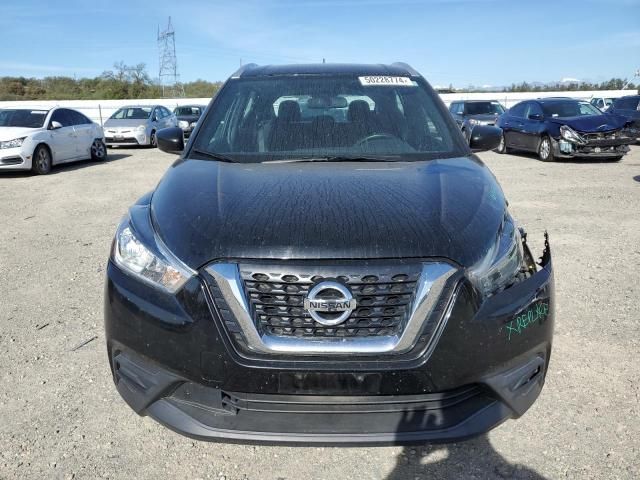 2019 Nissan Kicks S