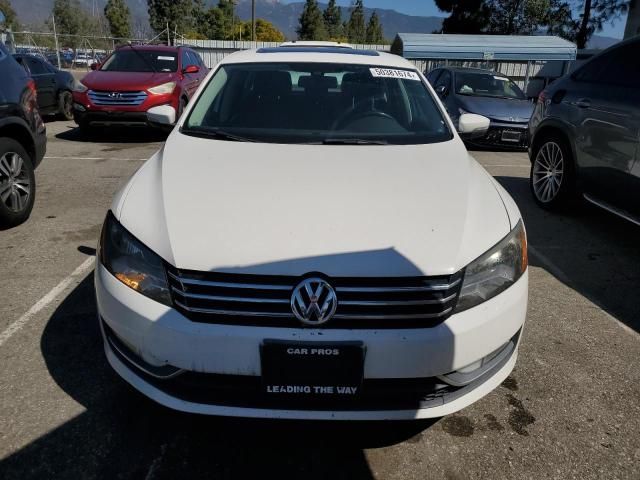 2015 Volkswagen Passat SE