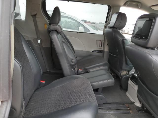 2014 Toyota Sienna Sport