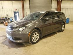 Salvage cars for sale at Lansing, MI auction: 2017 Chrysler Pacifica LX