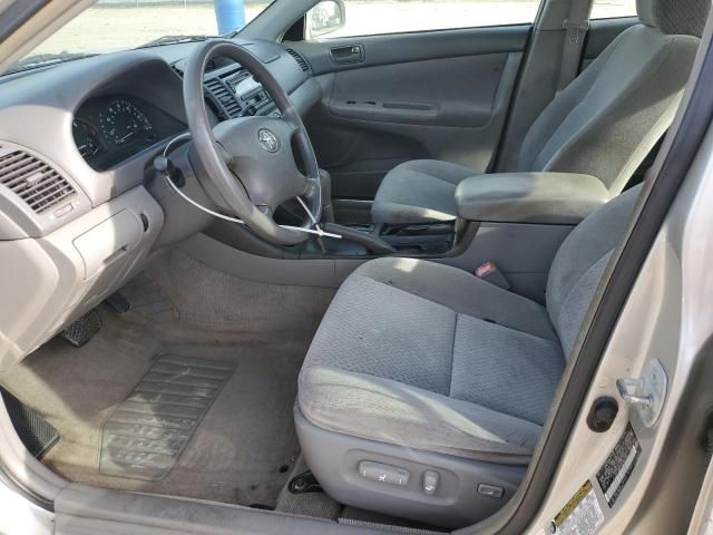 2004 Toyota Camry LE