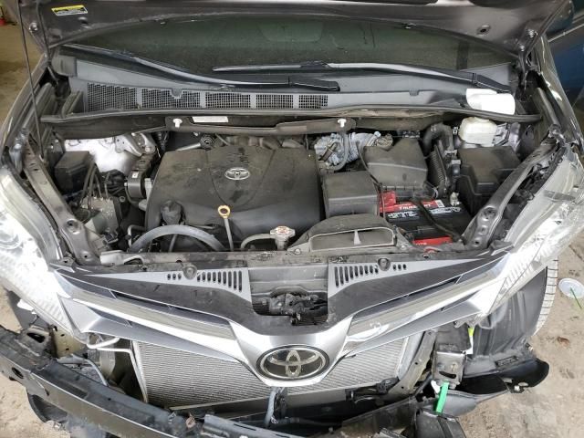 2020 Toyota Sienna XLE