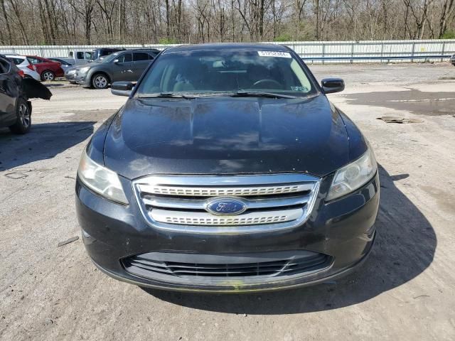 2010 Ford Taurus SEL