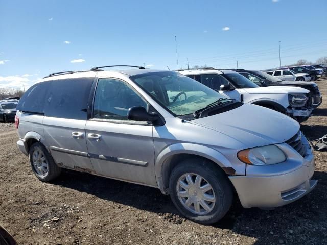 2006 Chrysler Town & Country