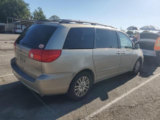 2008 Toyota Sienna XLE