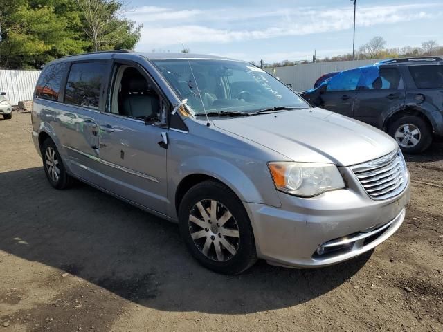 2013 Chrysler Town & Country Touring