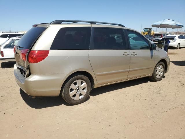 2009 Toyota Sienna CE