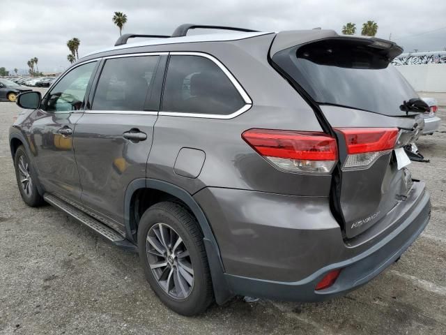 2018 Toyota Highlander SE