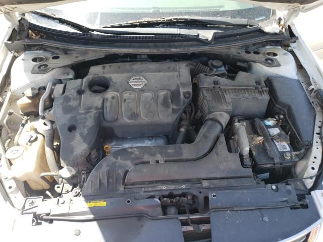 2010 Nissan Altima Base