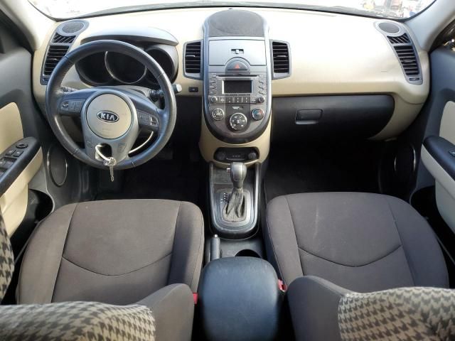 2011 KIA Soul +