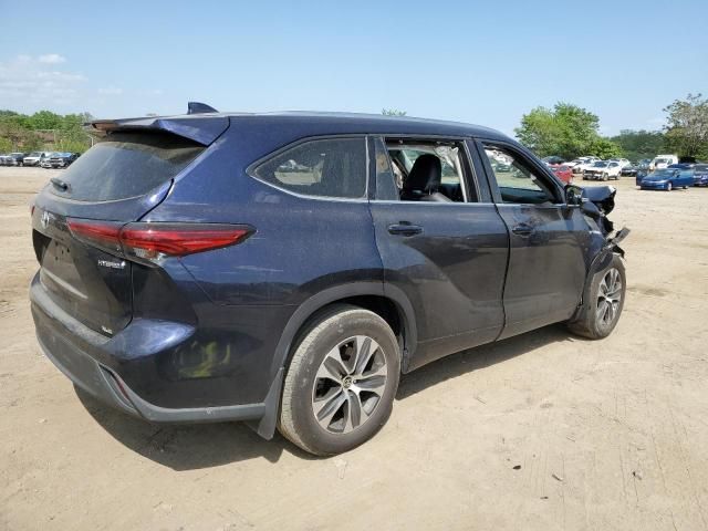 2021 Toyota Highlander Hybrid XLE