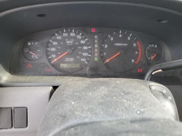 2000 Nissan Frontier King Cab XE