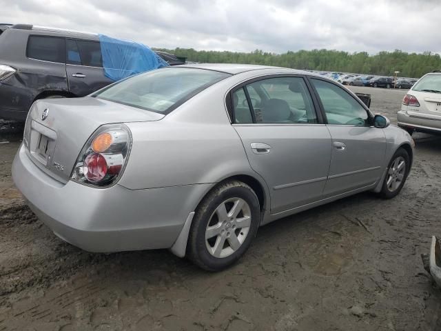 2004 Nissan Altima Base