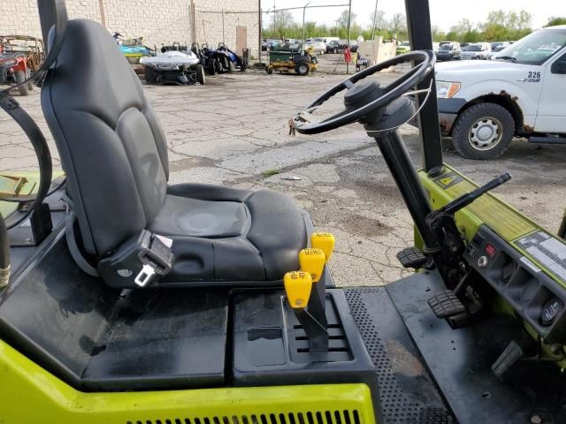 2010 Clark Forklift Forklift