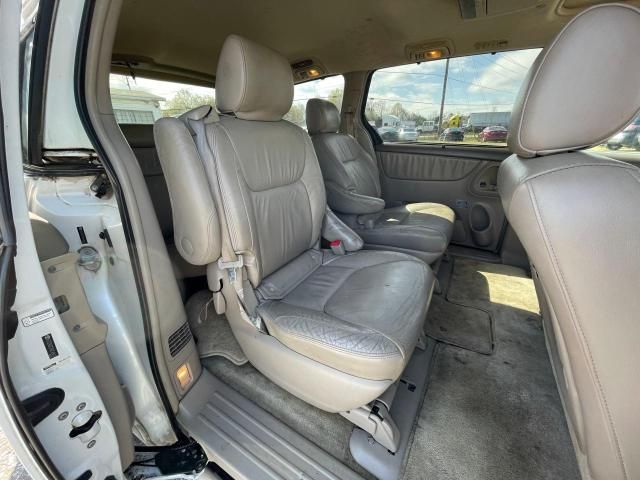 2006 Toyota Sienna XLE