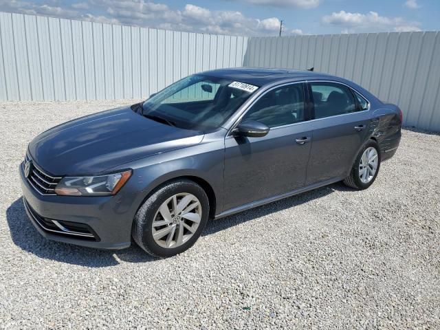 2018 Volkswagen Passat SE