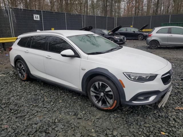 2019 Buick Regal Tourx Essence