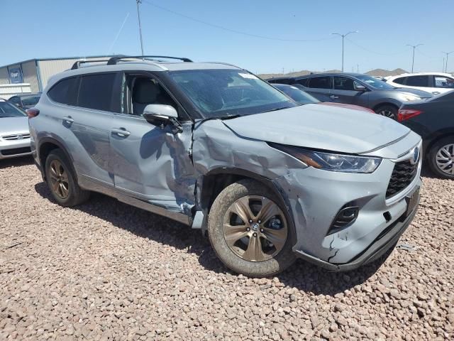 2023 Toyota Highlander Hybrid Bronze Edition