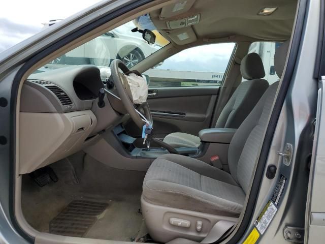 2005 Toyota Camry LE