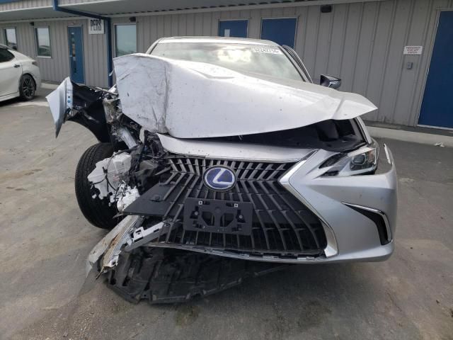 2022 Lexus ES 300H Base