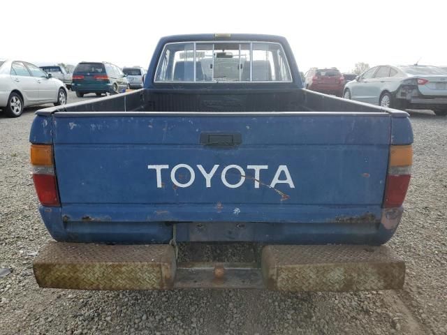 1984 Toyota Pickup Xtracab RN56 DLX