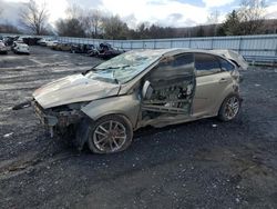 Salvage cars for sale from Copart Grantville, PA: 2016 Ford Focus SE
