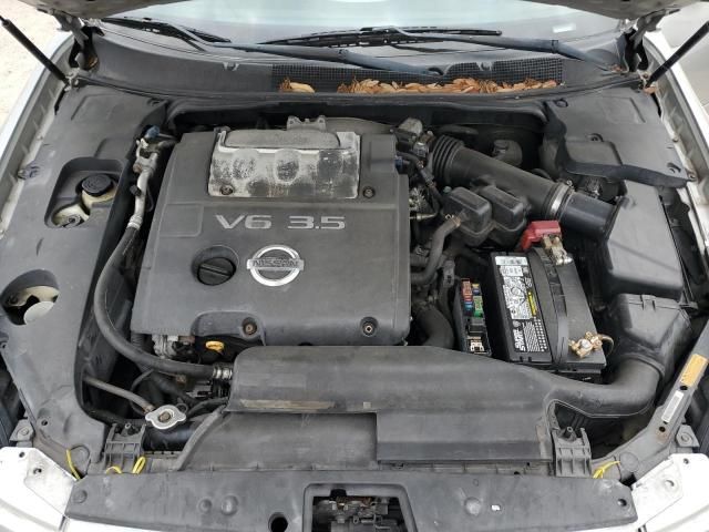 2004 Nissan Maxima SE