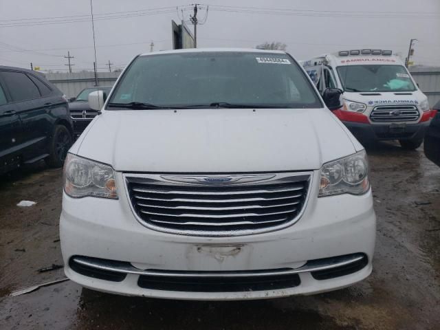 2015 Chrysler Town & Country LX